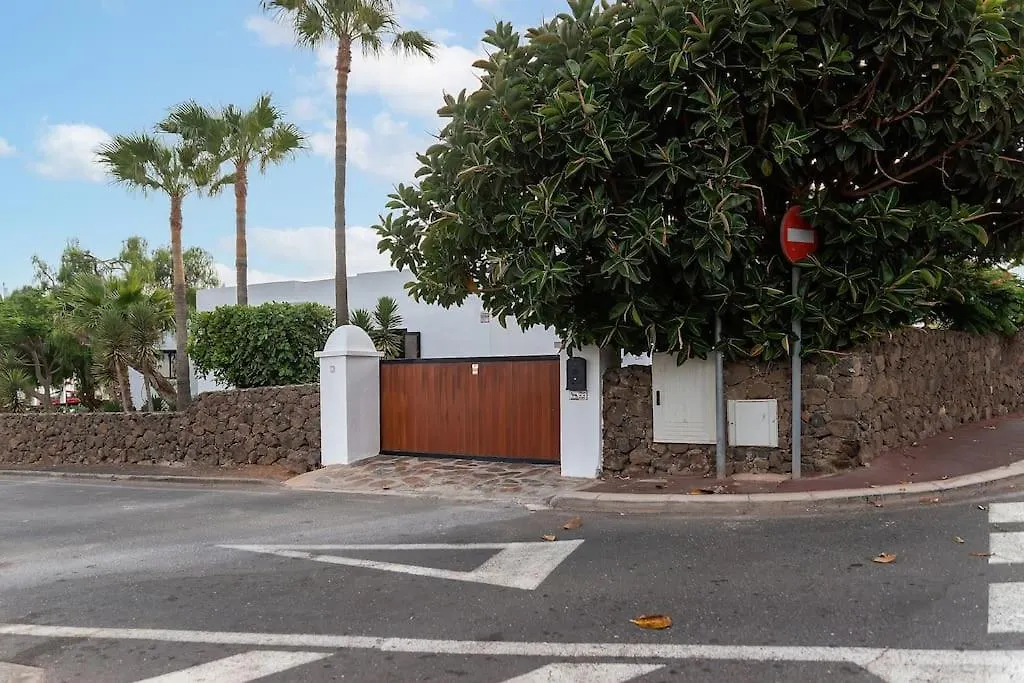 Casa De La Luna Tias 0*,  Spain